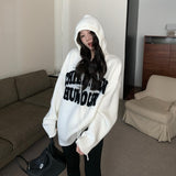 もこもこ刺繍ニットフーディ