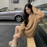 Vネックオーバーニットアップ