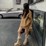 Vネックオーバーニットアップ