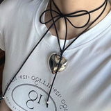 スエードハートネックレス