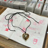 スエードハートネックレス