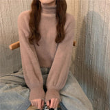 ふわふわハイネックニット