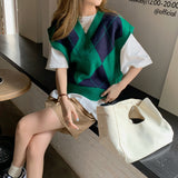 アーガイル柄ニットベスト