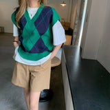 アーガイル柄ニットベスト