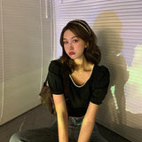 パフスリーブブラックショートトップス