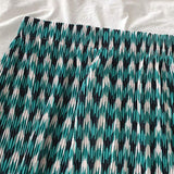 アクセントルーズパンツ