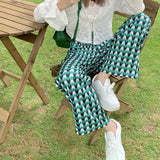 アクセントルーズパンツ