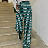 アクセントルーズパンツ