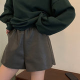 エコレザーショートパンツ
