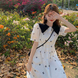 ビッグカラー花柄ワンピース