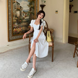 フロントボタンパフスリワンピ