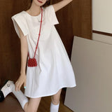 ショルダーデザインワンピース