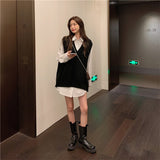 オーバーVネックベスト&ストライプシャツ