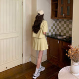 半袖ジャケット&プリーツスカートセットアップ