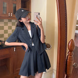 半袖ジャケット&プリーツスカートセットアップ