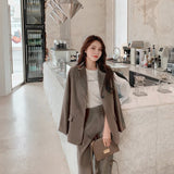 オーバージャケット&ハイウェストパンツ