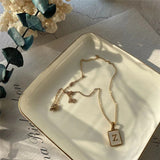 スクエアアルファベットペンダント