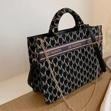 刺繍トートバッグ