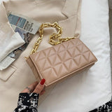 ゴールドチェーンスクエアバッグ