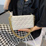 ゴールドチェーンスクエアバッグ