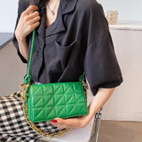 ゴールドチェーンスクエアバッグ