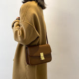 スクエアショルダーバッグ