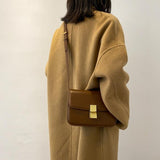 スクエアショルダーバッグ