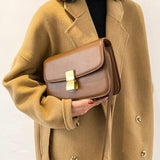 スクエアショルダーバッグ