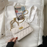 GOLDボールチェーンキルティングバッグ