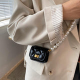 パールチェーンミニウォレット