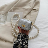 パールチェーンミニウォレット