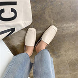 スクエアトゥローファー