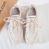 シンプルタグスニーカー