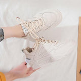 シンプルタグスニーカー