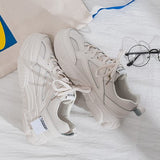 シンプルタグスニーカー