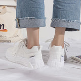 シンプルタグスニーカー