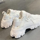 シンプル厚底スニーカー