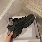 クロスデザインダットスニーカー