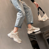 クリーミーホワイト厚底スニーカー