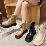 厚底レースアップシューズ