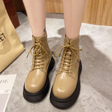 厚底レースアップシューズ