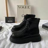 厚底レースアップシューズ