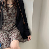 Vネック小花柄ワンピース