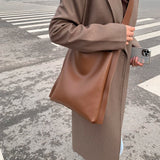 フェイクレザートートバッグ