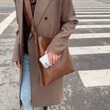 フェイクレザートートバッグ