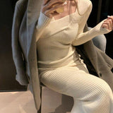 レイヤードネックロングニットワンピース