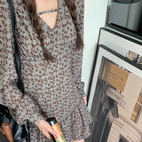 Vネック小花柄ワンピース