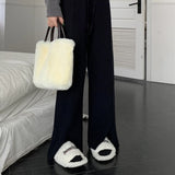 スリット入りセンタープレスリラックスパンツ