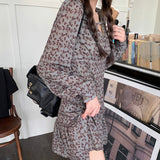 Vネック小花柄ワンピース