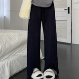 スリット入りセンタープレスリラックスパンツ